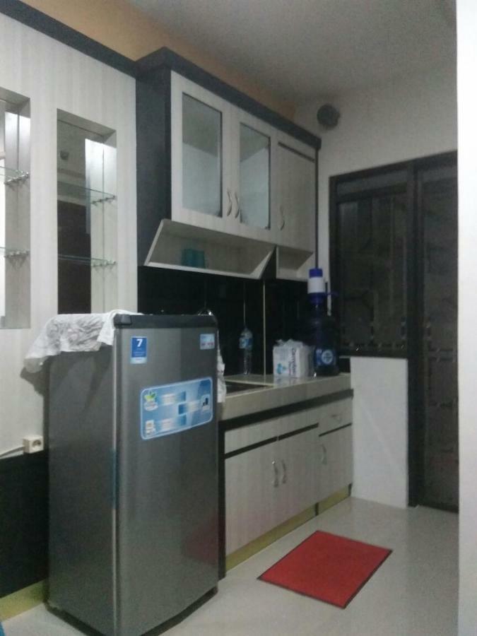 Betos Apartment Bekasi Exterior foto